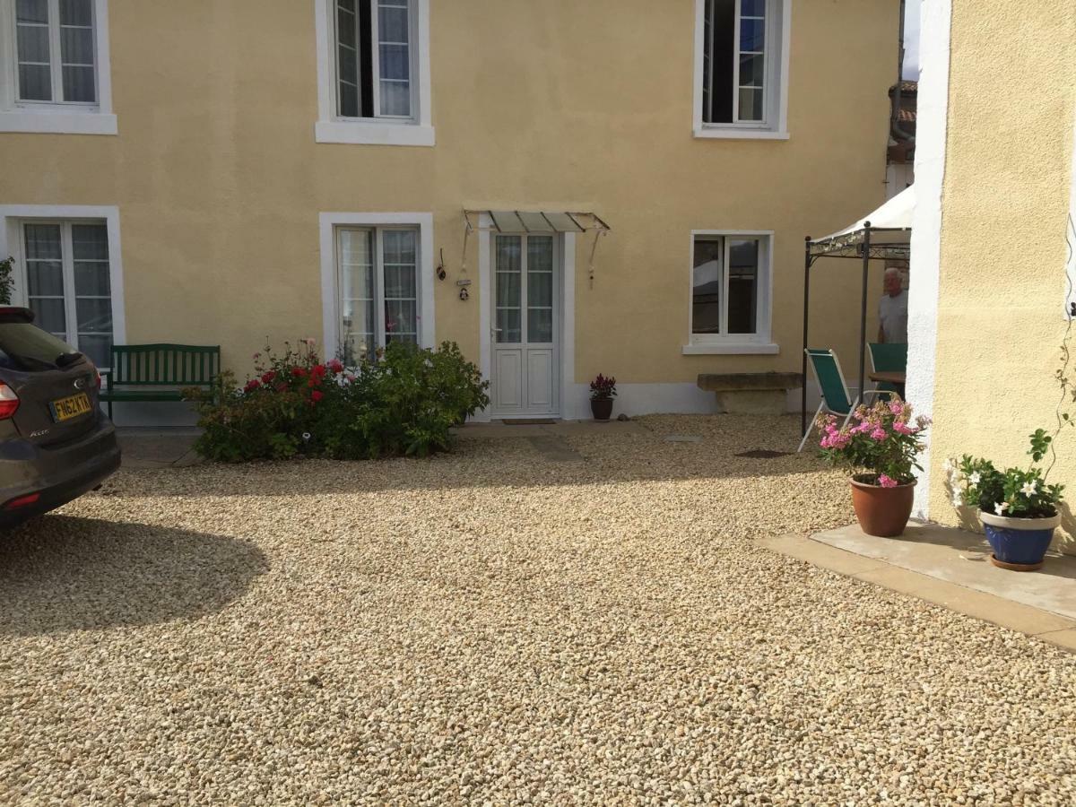 La Little School Chambres d'Hôtes à Arçay Arcay  Esterno foto